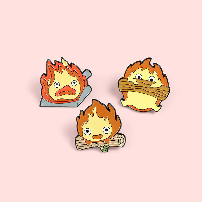 Broches/Pins creativos de madera, fuego y dibujos animados