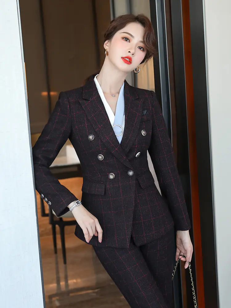 Traje formal femenino